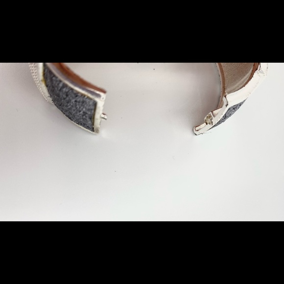 Macy’s Bangle Sparkly Bracelet - Picture 3 of 3